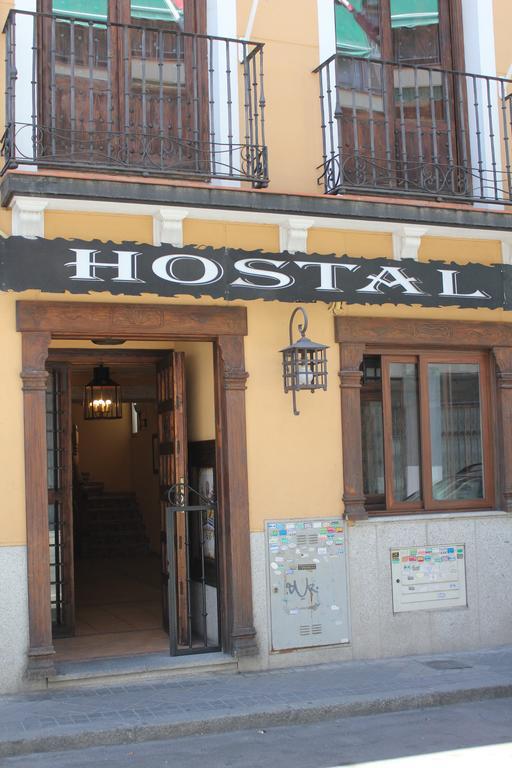 Hostal Maria Ronda Madrid Bagian luar foto