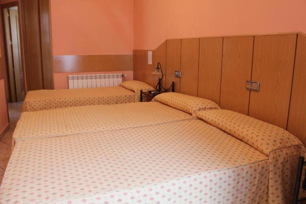 Hostal Maria Ronda Madrid Bagian luar foto